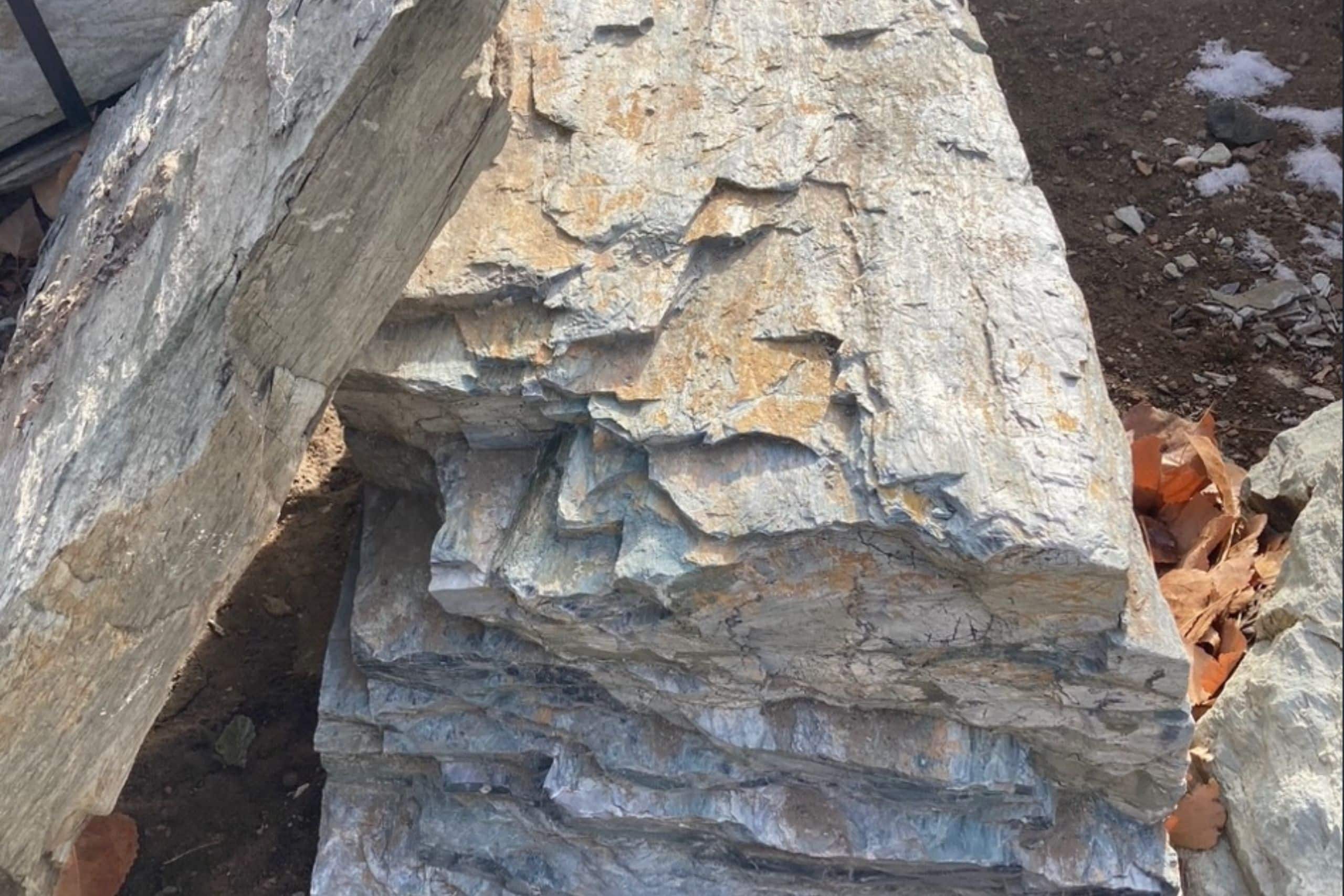 schist natural stone boulders for landscaping